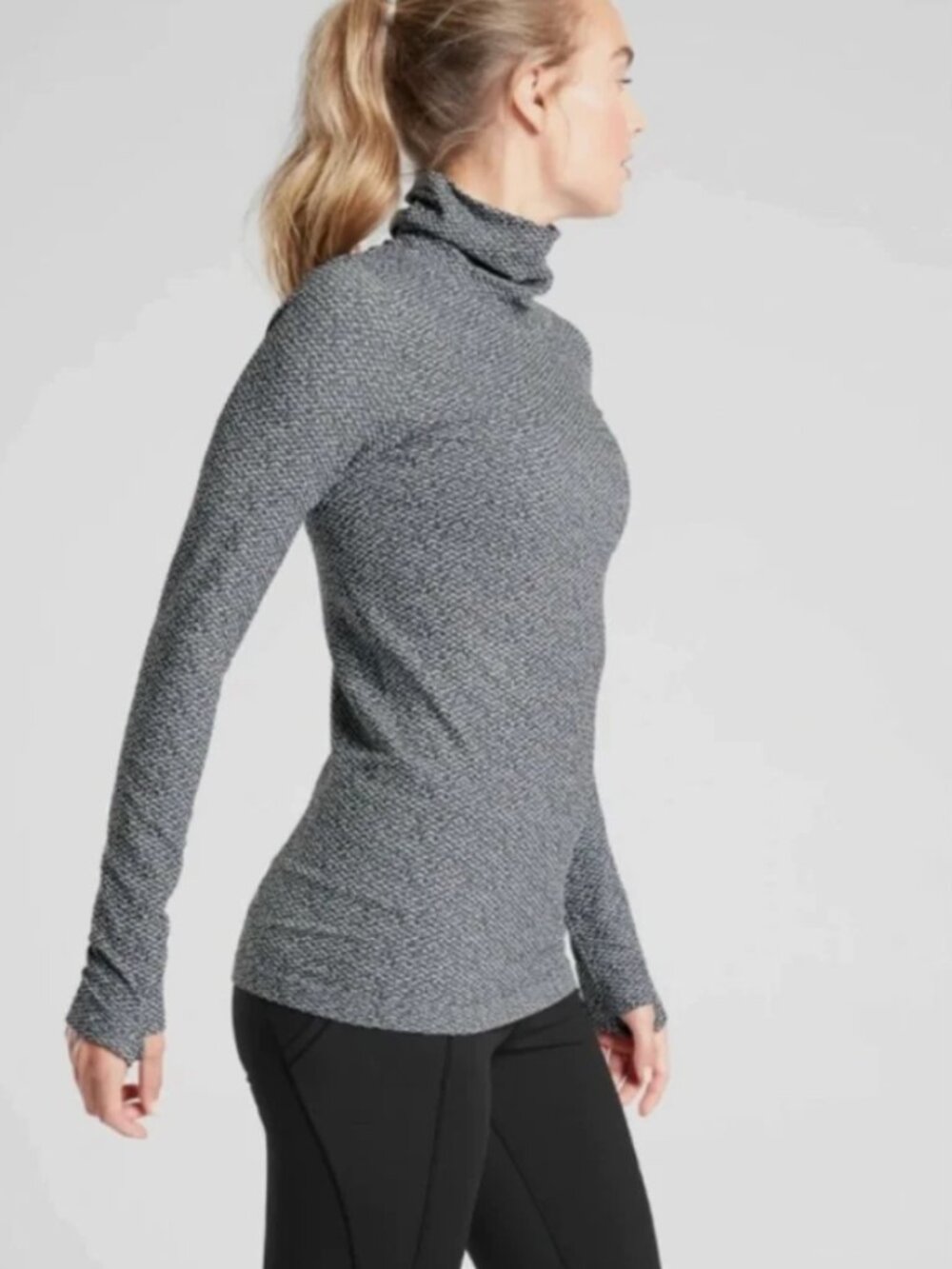 ATHLETA FLURRY PEAK TURTLENECK TRAINING/BASE LAYER TOP BLACK/ASH SIZE LARGE
